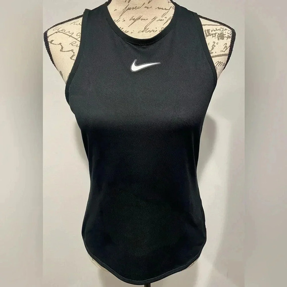 Nike Dri Fit Open Back Tank. Black. Size Medium - Picture 1 of 5